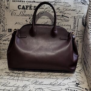 Elegant Brown Leather Handbag
